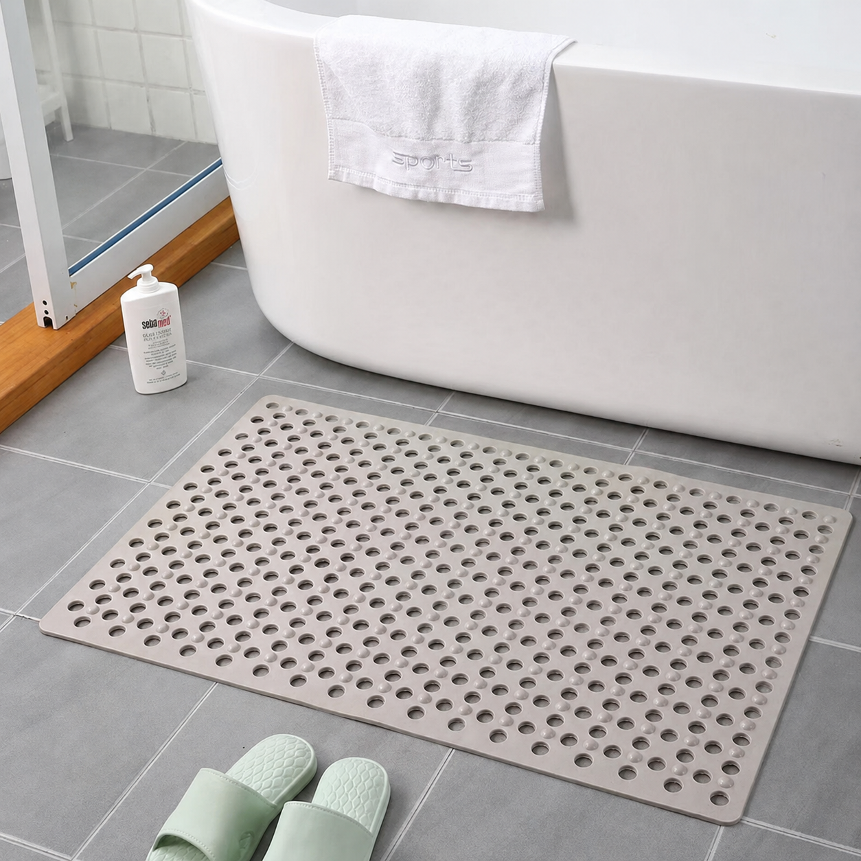 ✨⚡🚿Premium Anti Slip Shower Safety Mat with Strong Suction Cups🧼