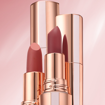 💋✨24H Long‑Lasting Matte Lipstick – Smudge‑proof, transfer‑resistant, vibrant colour. 👄🌹